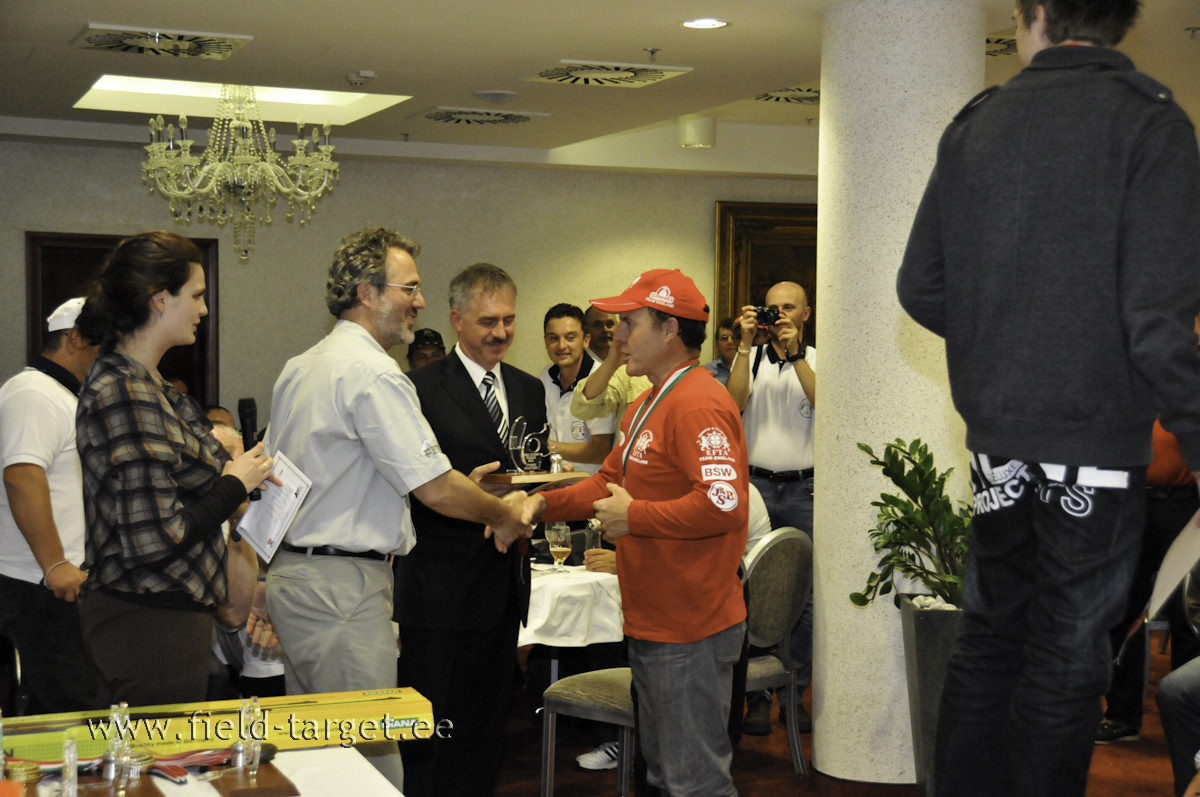 Suruõhupüsside hõbe Andy Calpin Inglismaalt 137 tabamusega